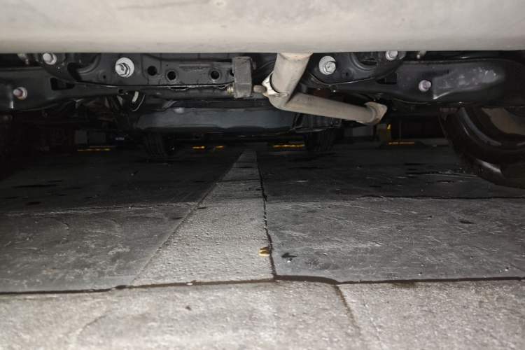 Used Toyota RAV4 2022 Dual-Engine 2.5L E-CVT Two-Wheel Drive Elite Edition Chassis Rear