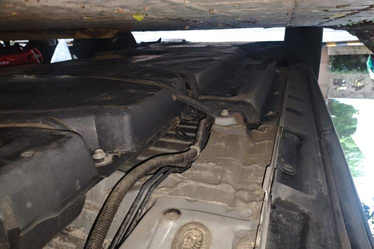 Used Toyota RAV4 2022 Dual-Engine 2.5L E-CVT Two-Wheel Drive Elite Edition Chassis Rear Left