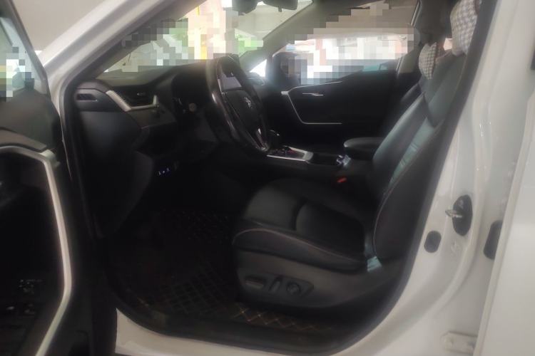 Used Toyota RAV4 2022 2.0L CVT Two-Wheel Drive Fashion Plus Edition Driver Seat
