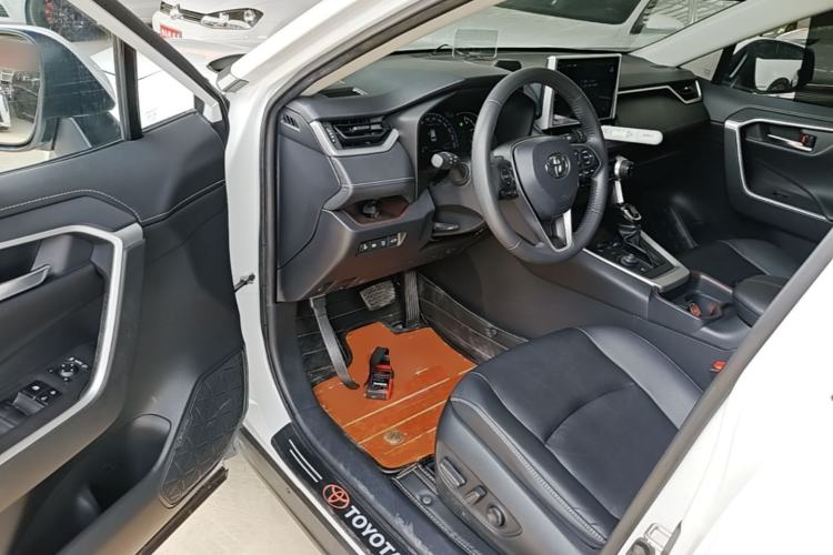 Used Toyota RAV4 2022 Dual-Engine 2.5L E-CVT Four-Wheel Drive Flagship Edition Driver Seat