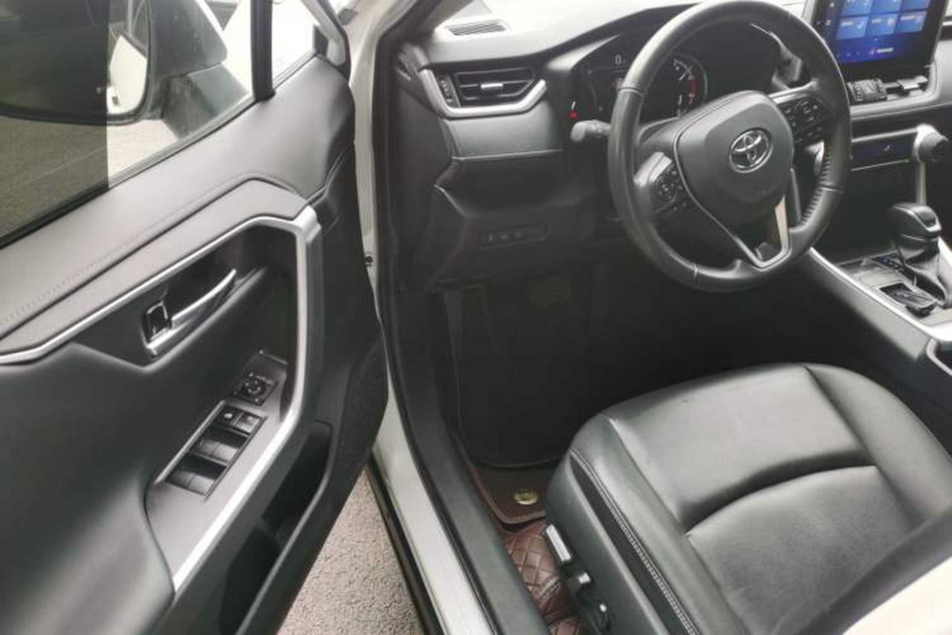 Used Toyota RAV4 2022 2.0L CVT Two-Wheel Drive Fashion Plus Edition Driver Seat