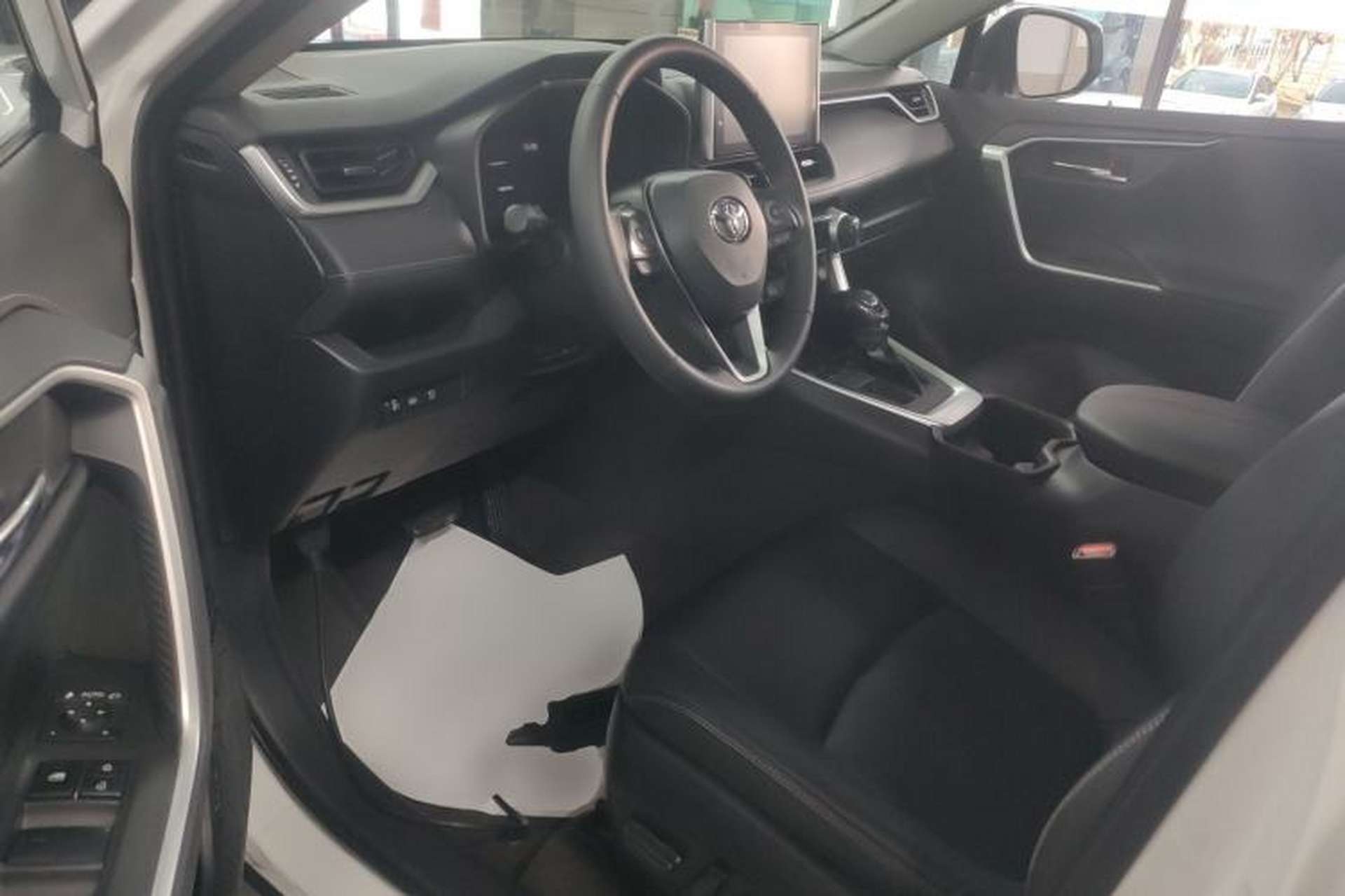 Used Toyota RAV4 2022 2.0L CVT Two-Wheel Drive Fashion Plus Edition Driver Seat