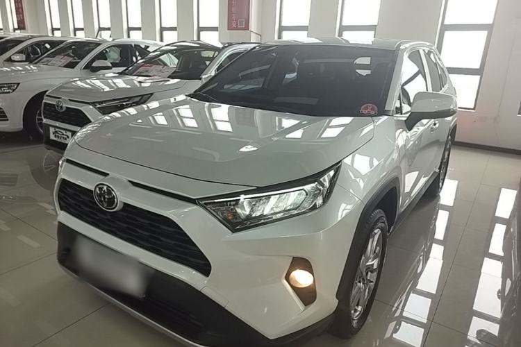 Used Toyota RAV4 2022 2.0L CVT Two-Wheel Drive Fashion Edition Guazi used car, China used car export, Used car for sale, Used Toyota cars, Cheapest cars for sale