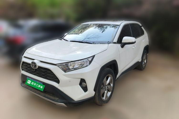 Used Toyota RAV4 2022 2.0L CVT Two-Wheel Drive Fashion Plus Edition Guazi used car, China used car export, Used car for sale, Used  cars, Cheapest cars for sale