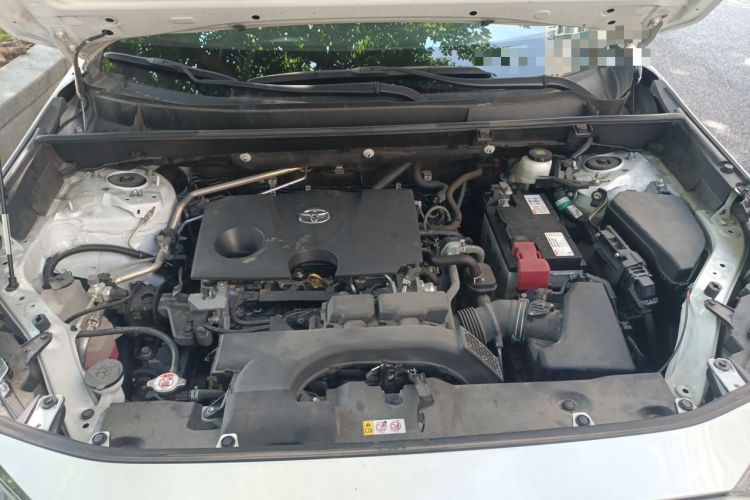 Used Toyota RAV4 2022 2.0L CVT Two-Wheel Drive Fashion Edition Engine Bay