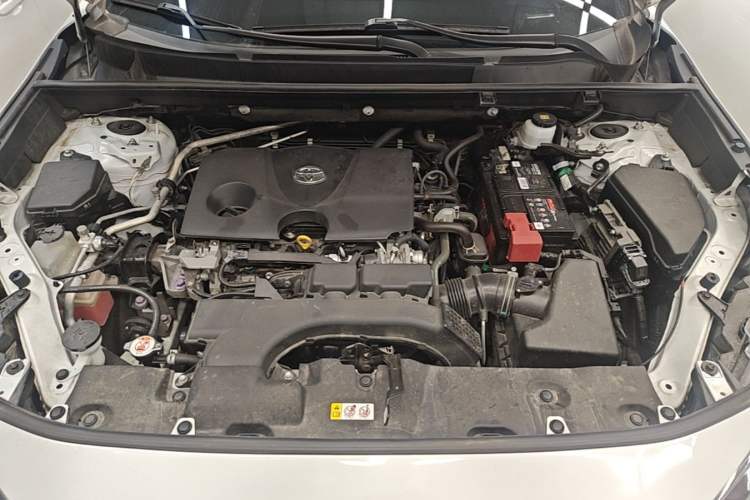 Used Toyota RAV4 2022 2.0L CVT Two-Wheel Drive Fashion Plus Edition Engine Bay