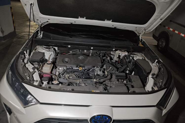 Used Toyota RAV4 2022 Dual-Engine 2.5L E-CVT Two-Wheel Drive Elite Edition Engine Bay