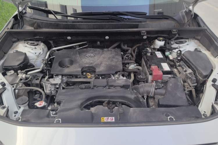 Used Toyota RAV4 2022 2.0L CVT Two-Wheel Drive Fashion Plus Edition Engine Bay