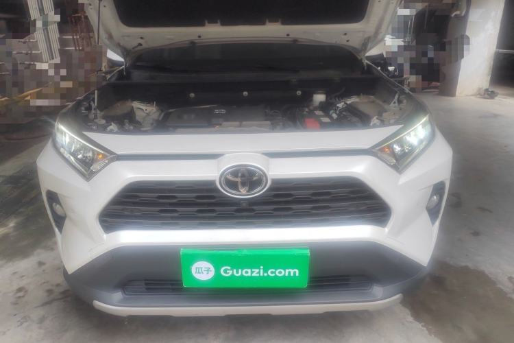Used Toyota RAV4 2022 2.0L CVT Two-Wheel Drive Fashion Plus Edition Engine Bay