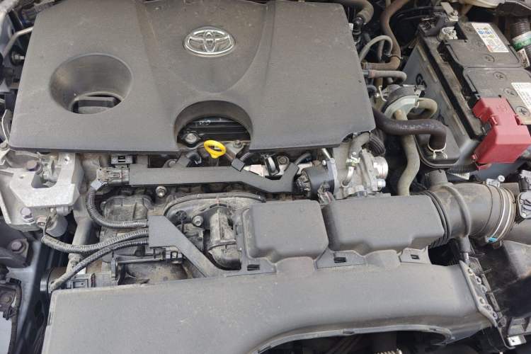Used Toyota RAV4 2022 2.0L CVT Two-Wheel Drive Prestige Edition Engine Bay