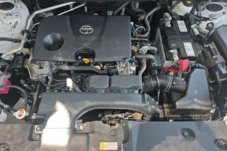 Used Toyota RAV4 2022 2.0L CVT Two-Wheel Drive Fashion Edition Engine Bay