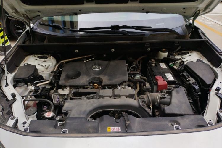 Used Toyota RAV4 2022 2.0L CVT 4x4 Style Plus Edition Engine Bay