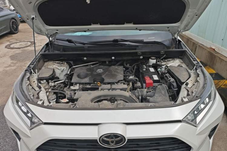 Used Toyota RAV4 2022 2.0L CVT Two-Wheel Drive Fashion Plus Edition Engine Bay
