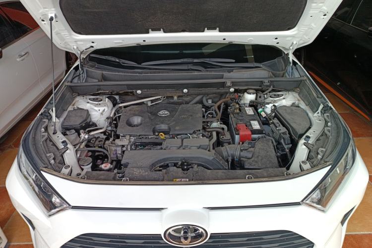 Used Toyota RAV4 2022 2.0L CVT Two-Wheel Drive Fashion Edition Engine Bay
