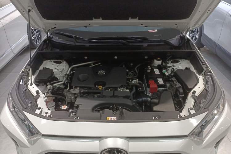 Used Toyota RAV4 2022 2.0L CVT Two-Wheel Drive Fashion Plus Edition Engine Bay