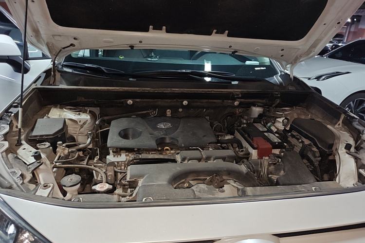 Used Toyota RAV4 2022 2.0L CVT Two-Wheel Drive Fashion Plus Edition Engine Bay