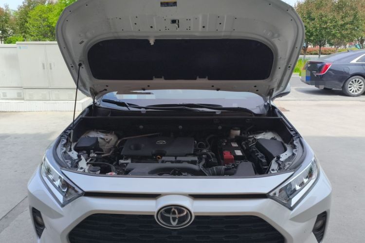 Used Toyota RAV4 2022 2.0L CVT Two-Wheel Drive Fashion Plus Edition Engine Bay
