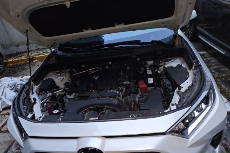 Used Toyota RAV4 2022 2.0L CVT Two-Wheel Drive Fashion Plus Edition Engine Bay