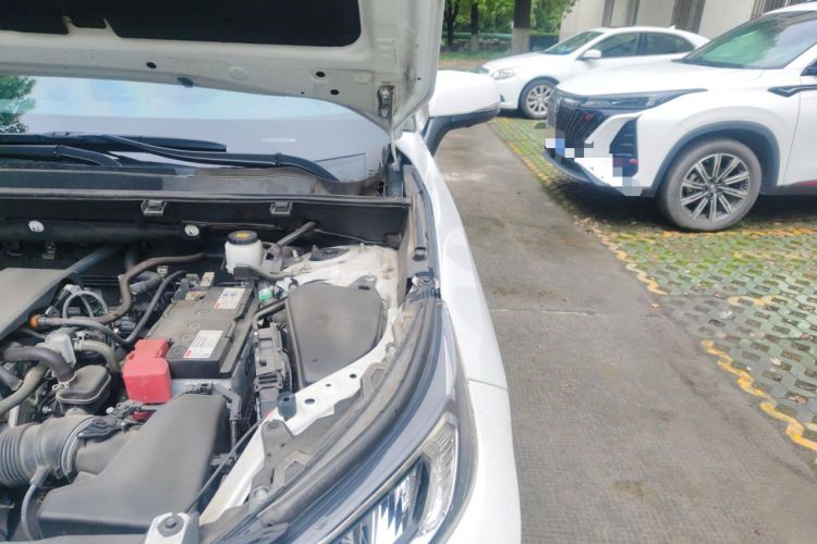 Used Toyota RAV4 2022 2.0L CVT Two-Wheel Drive Fashion Edition Engine Bay Left