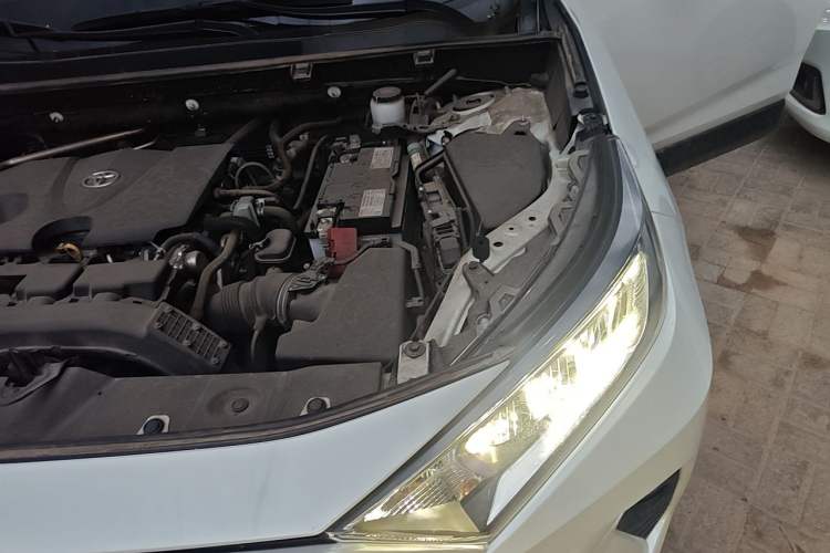 Used Toyota RAV4 2022 2.0L CVT Two-Wheel Drive Fashion Edition Engine Bay Left
