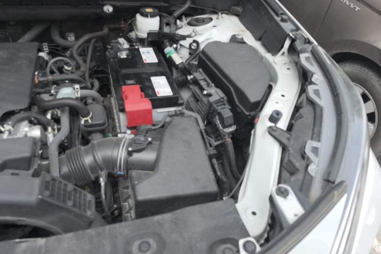 Used Toyota RAV4 2022 2.0L CVT Two-Wheel Drive Fashion Edition Engine Bay Left
