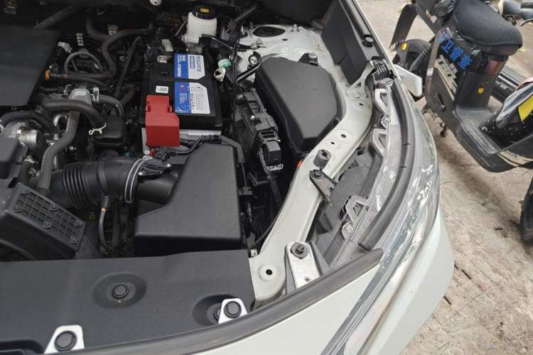 Used Toyota RAV4 2022 2.0L CVT Two-Wheel Drive Fashion Edition Engine Bay Left