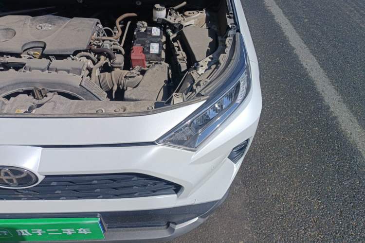 Used Toyota RAV4 2022 2.0L CVT 4x4 Style Plus Edition Engine Bay Left