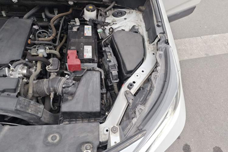 Used Toyota RAV4 2022 2.0L CVT Two-Wheel Drive Fashion Plus Edition Engine Bay Left