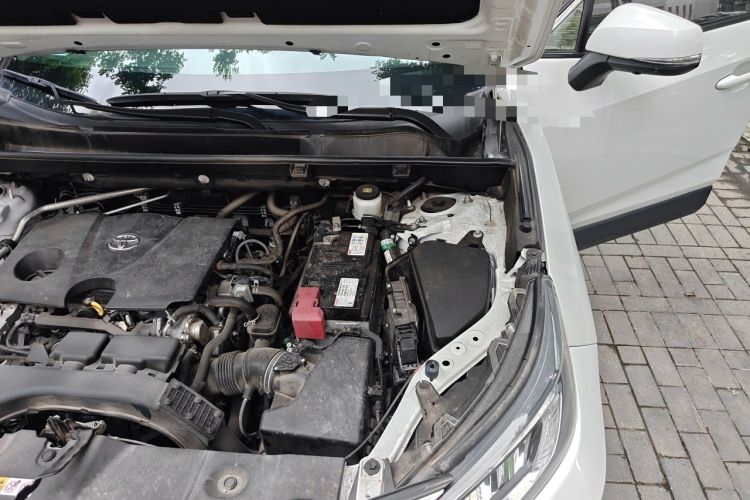 Used Toyota RAV4 2022 2.0L CVT Two-Wheel Drive Fashion Edition Engine Bay Left