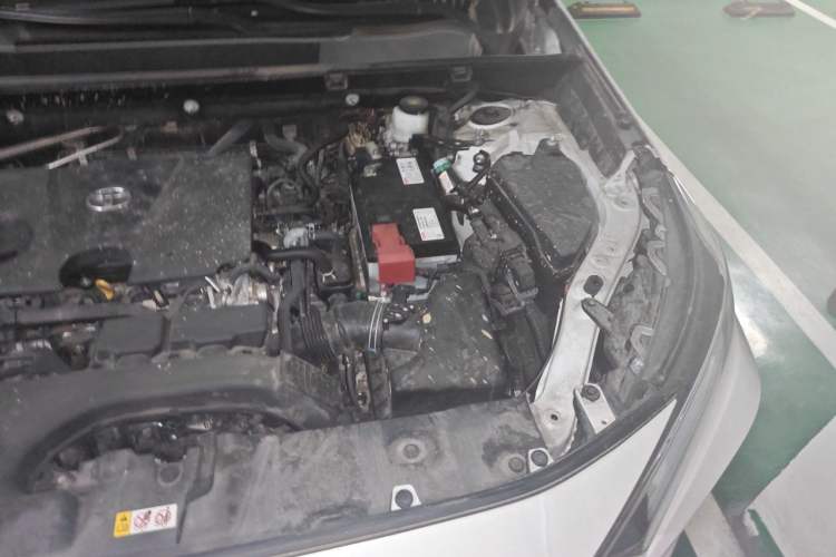 Used Toyota RAV4 2022 2.0L CVT Four-Wheel Drive Premium Edition Engine Bay Left
