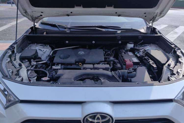 Used Toyota RAV4 2022 2.0L CVT 4x4 Style Plus Edition Engine Bay