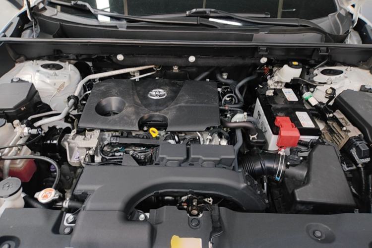 Used Toyota RAV4 2022 2.0L CVT Two-Wheel Drive Fashion Edition Engine Bay