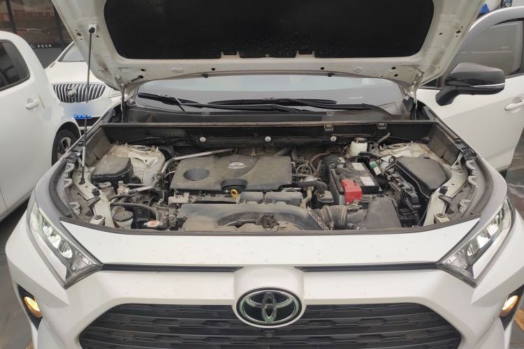 Used Toyota RAV4 2022 2.0L CVT 4x4 Fashion Edition Engine Bay