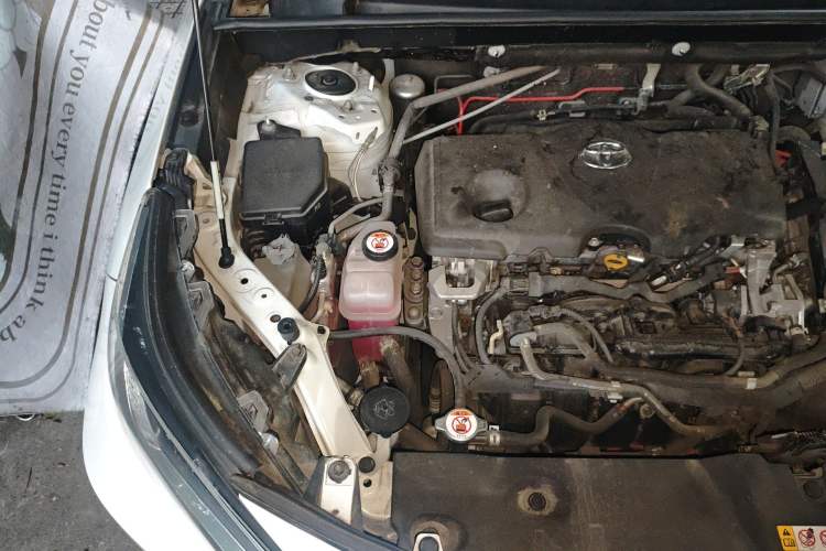 Used Toyota RAV4 2022 Dual-Engine 2.5L E-CVT Two-Wheel Drive Elite Edition Engine Bay Right