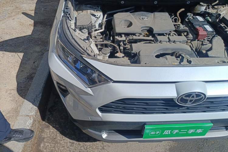 Used Toyota RAV4 2022 2.0L CVT 4x4 Style Plus Edition Engine Bay Right