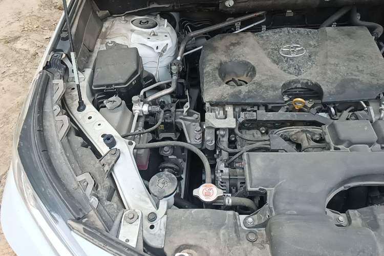Used Toyota RAV4 2022 2.0L CVT Two-Wheel Drive Fashion Plus Edition Engine Bay Right