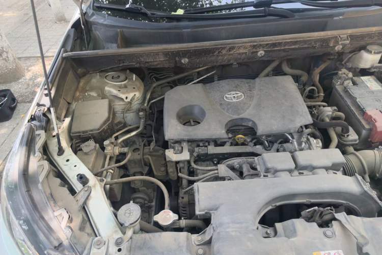 Used Toyota RAV4 2022 2.0L CVT Two-Wheel Drive Fashion Plus Edition Engine Bay Right