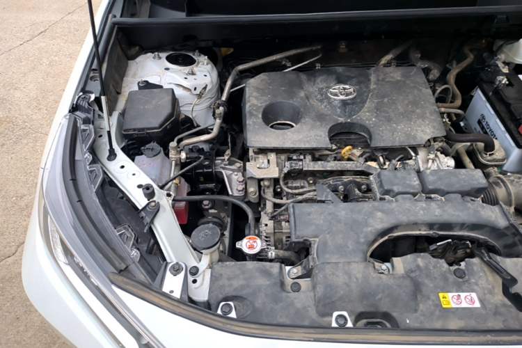Used Toyota RAV4 2022 2.0L CVT Two-Wheel Drive Fashion Plus Edition Engine Bay Right