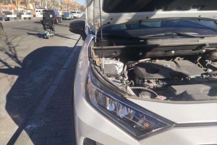 Used Toyota RAV4 2022 2.0L CVT 4x4 Style Plus Edition Engine Bay Right
