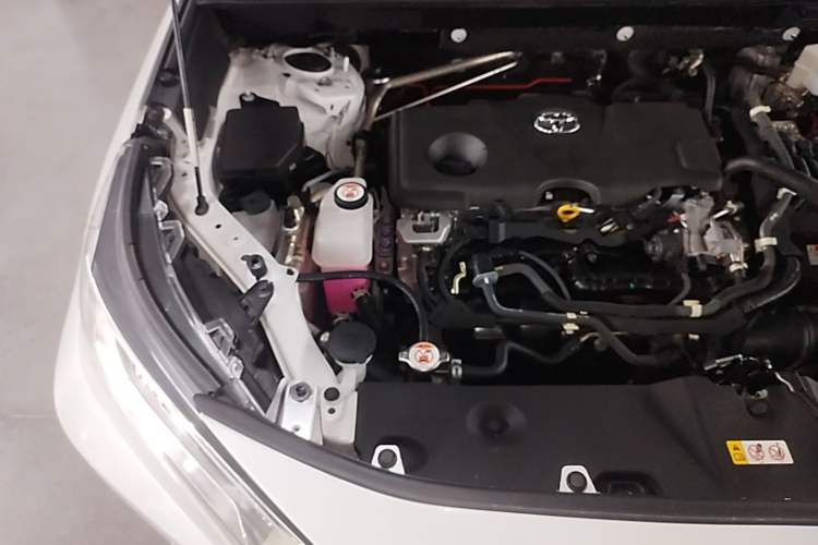 Used Toyota RAV4 2022 Dual-Engine 2.5L E-CVT Two-Wheel Drive Elite Edition Engine Bay Right