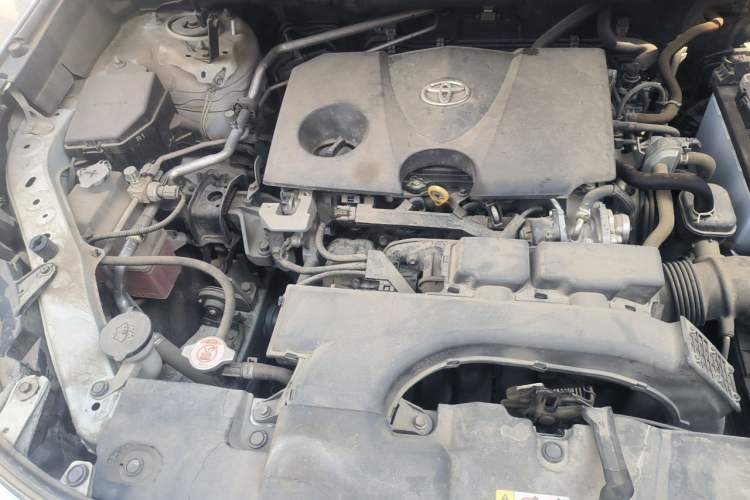 Used Toyota RAV4 2022 2.0L CVT Two-Wheel Drive Fashion Plus Edition Engine Bay Right