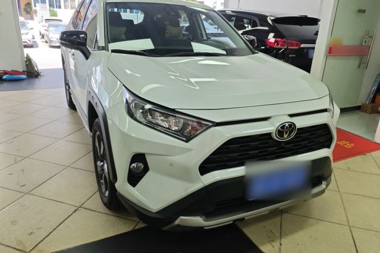 Used Toyota RAV4 2022 2.0L CVT 4x4 Style Plus Edition Exterior 1
