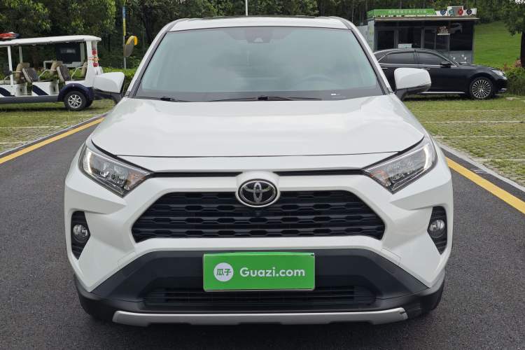 Used Toyota RAV4 2022 2.0L CVT Two-Wheel Drive Fashion Edition Exterior 1