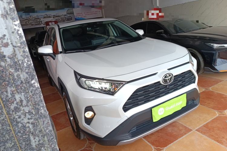Used Toyota RAV4 2022 2.0L CVT Two-Wheel Drive Fashion Edition Exterior 1