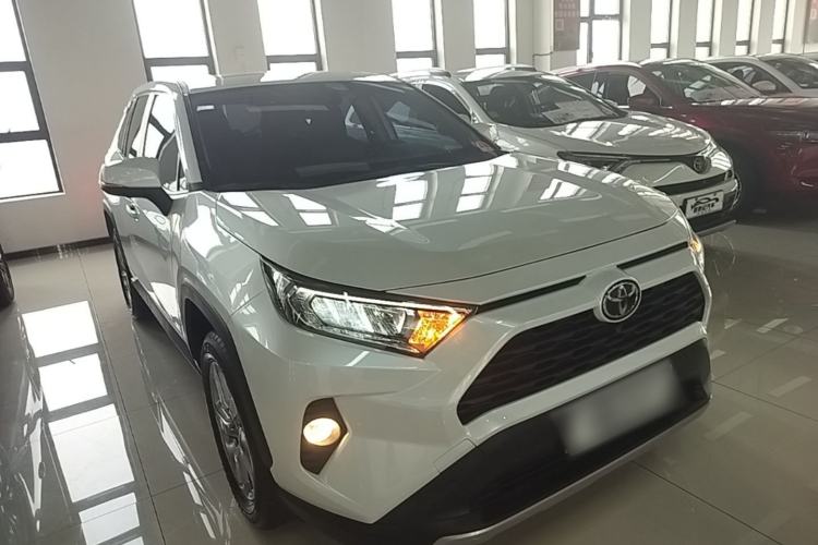Used Toyota RAV4 2022 2.0L CVT Two-Wheel Drive Fashion Edition Exterior 1