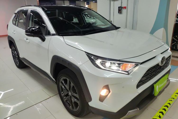Used Toyota RAV4 2022 2.0L CVT Four-Wheel Drive Premium Edition Exterior 1