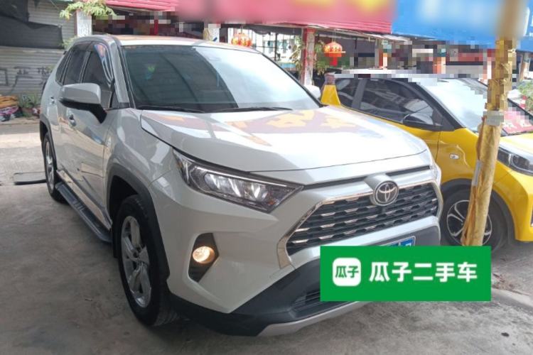 Used Toyota RAV4 2022 2.0L CVT Two-Wheel Drive Fashion Edition Exterior 1
