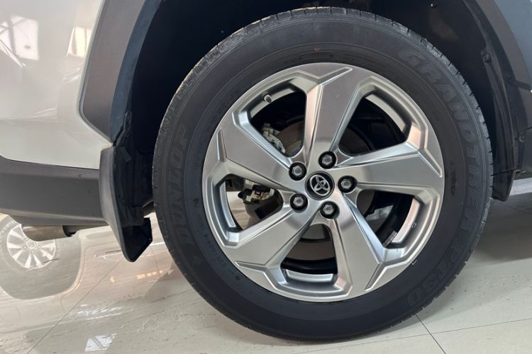 Used Toyota RAV4 2022 2.0L CVT Two-Wheel Drive Fashion Plus Edition Exterior 10
