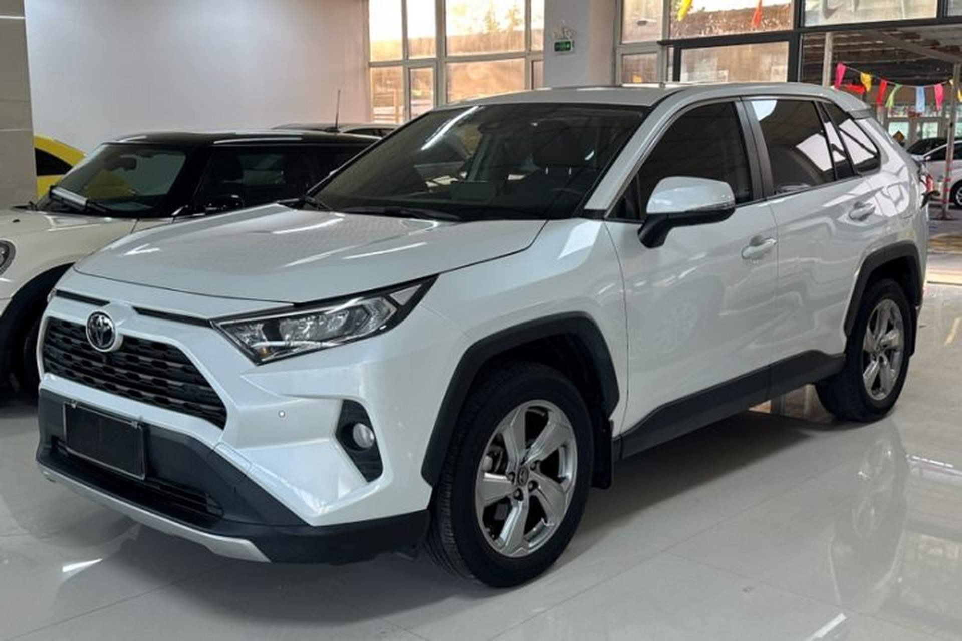 Used Toyota RAV4 2022 2.0L CVT Two-Wheel Drive Fashion Plus Edition Exterior 2
