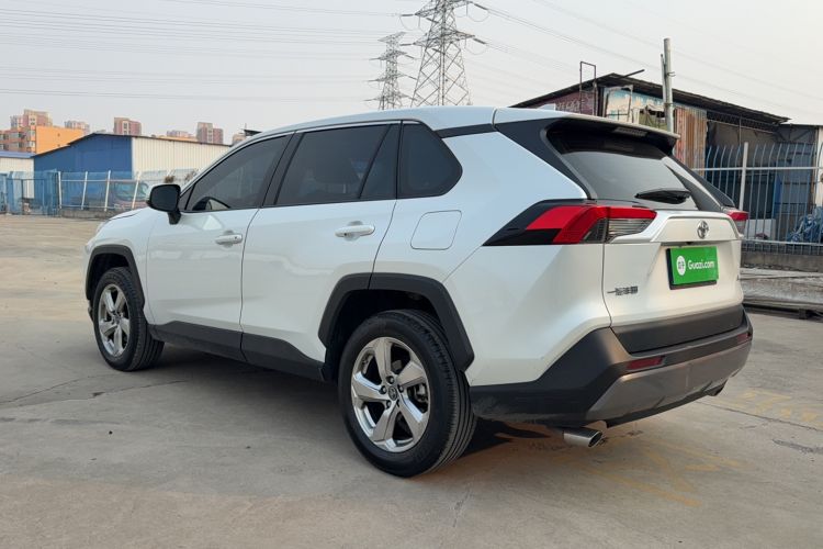 Used Toyota RAV4 2022 2.0L CVT Two-Wheel Drive Fashion Edition Exterior 2